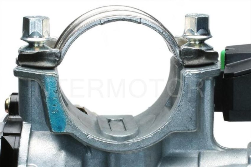 Standard Ignition US-854 Ignition Switch With Lock Cylinder