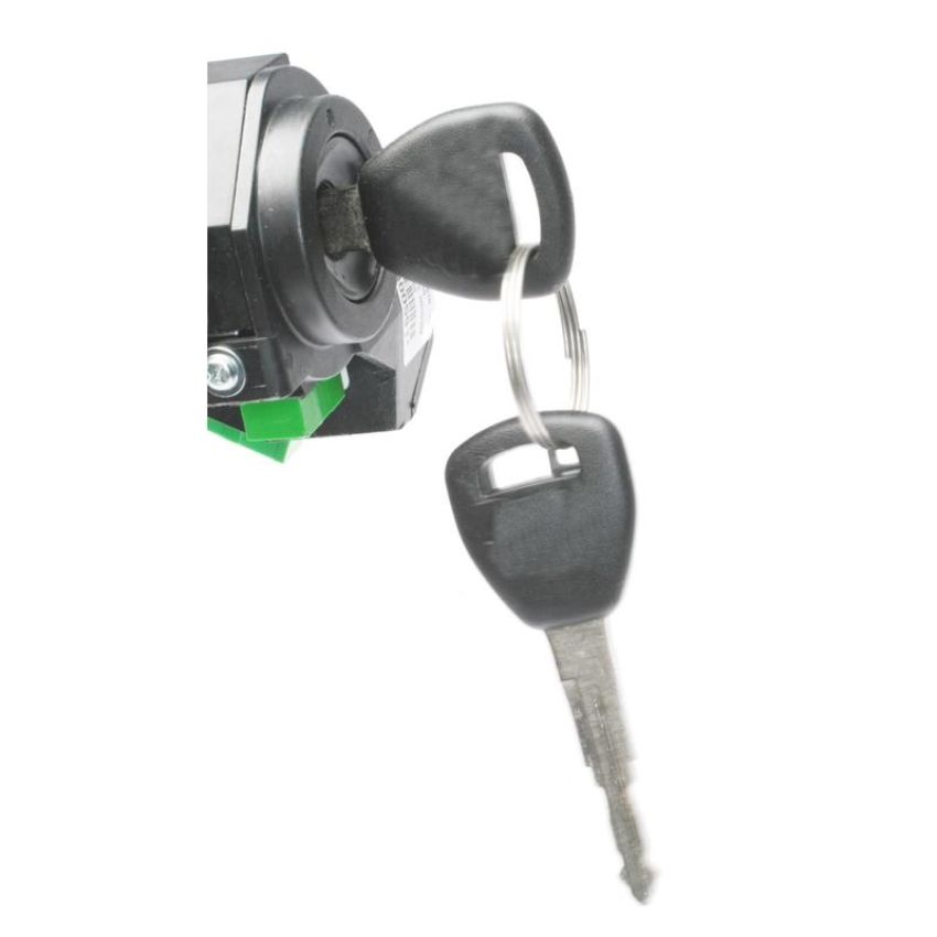 Standard Ignition US-942 Ignition Switch With Lock Cylinder