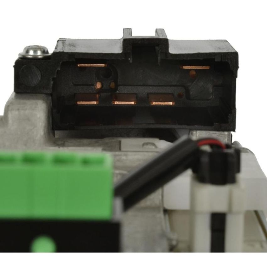 Standard Ignition US-960 Ignition Switch With Lock Cylinder