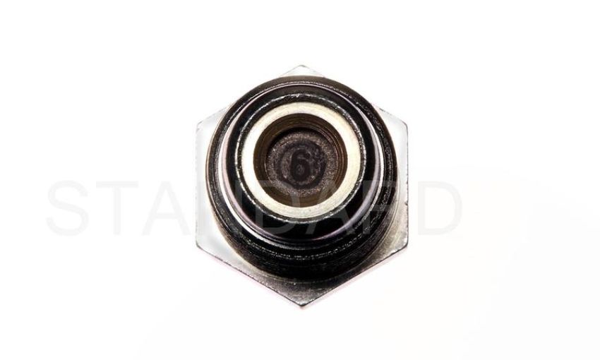 Standard Ignition V513 PCV Valve
