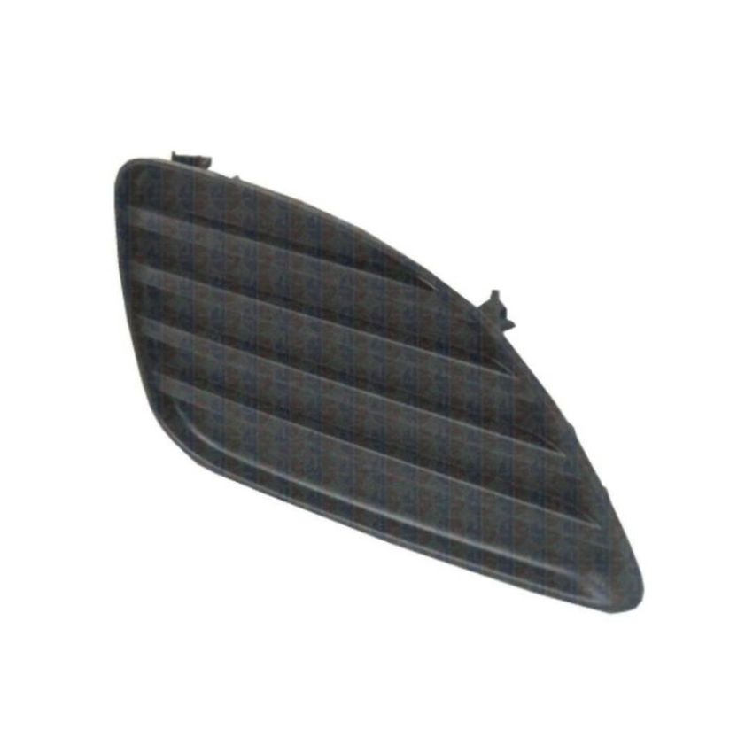 RH FRONT BUMPER INSERT FOG LMP HOLE COVER W/O FOG LMPS CAMRY 10-11