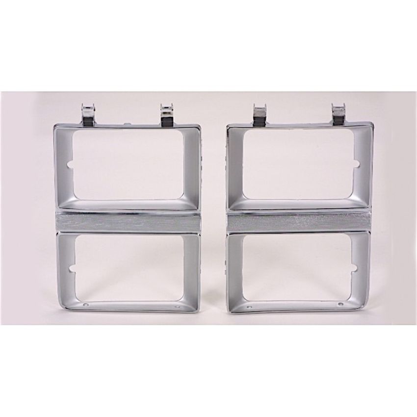 RH HEADLAMP DOOR CHR/ARG W/ DUAL RECT HEADLAMP CHEVY/ P/U/BLAZER/JIMMY/SUBURBAN 81-82