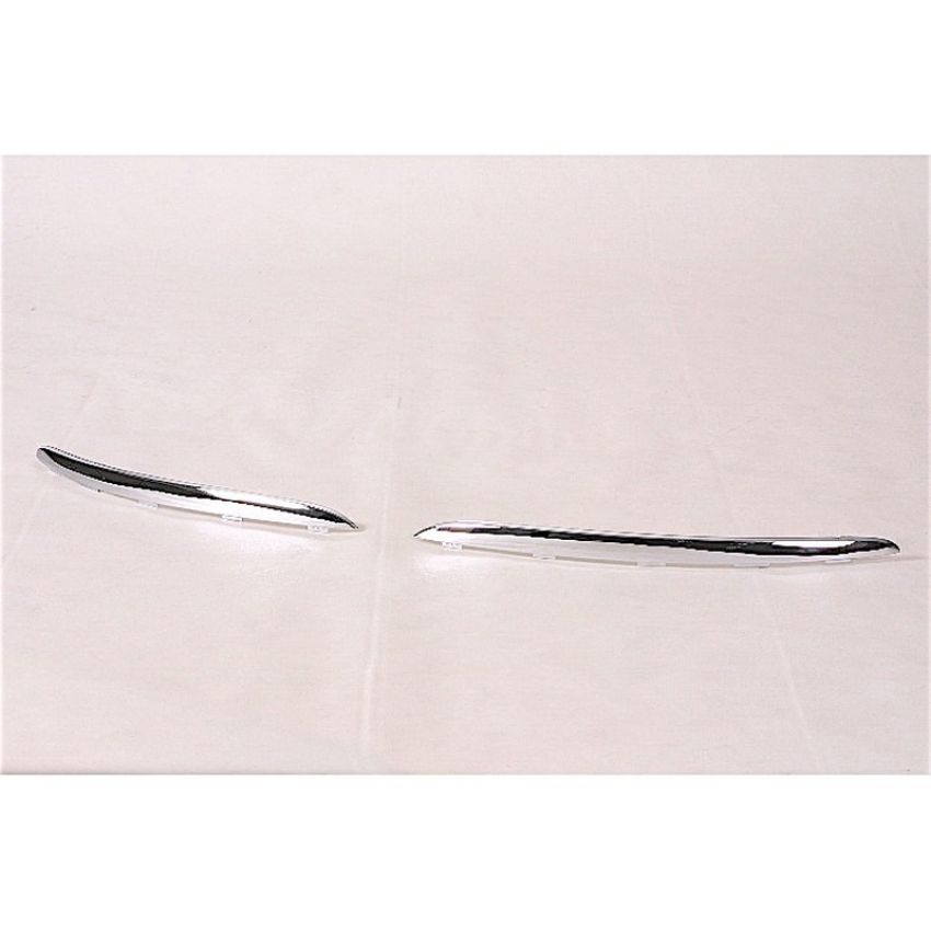 LH FRONT BUMPER OUTER GRILLE MLDG JETTA SDN 05-10