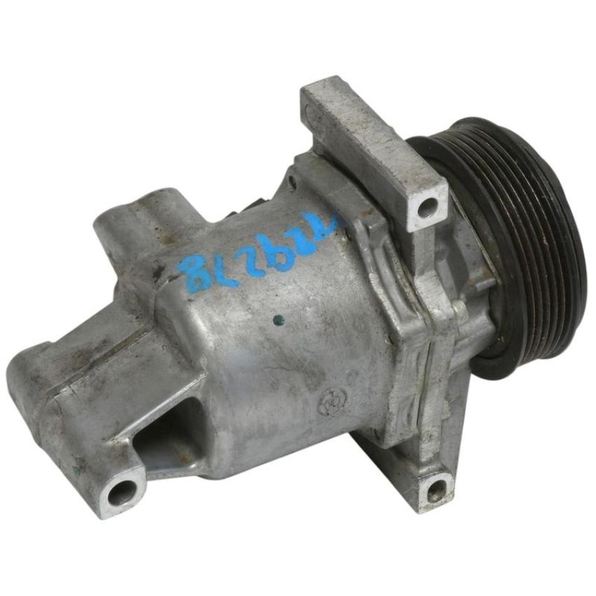 Universal Air Conditioning CO 11625C A/C Compressor -- UAC CR08 Compressor Assembly