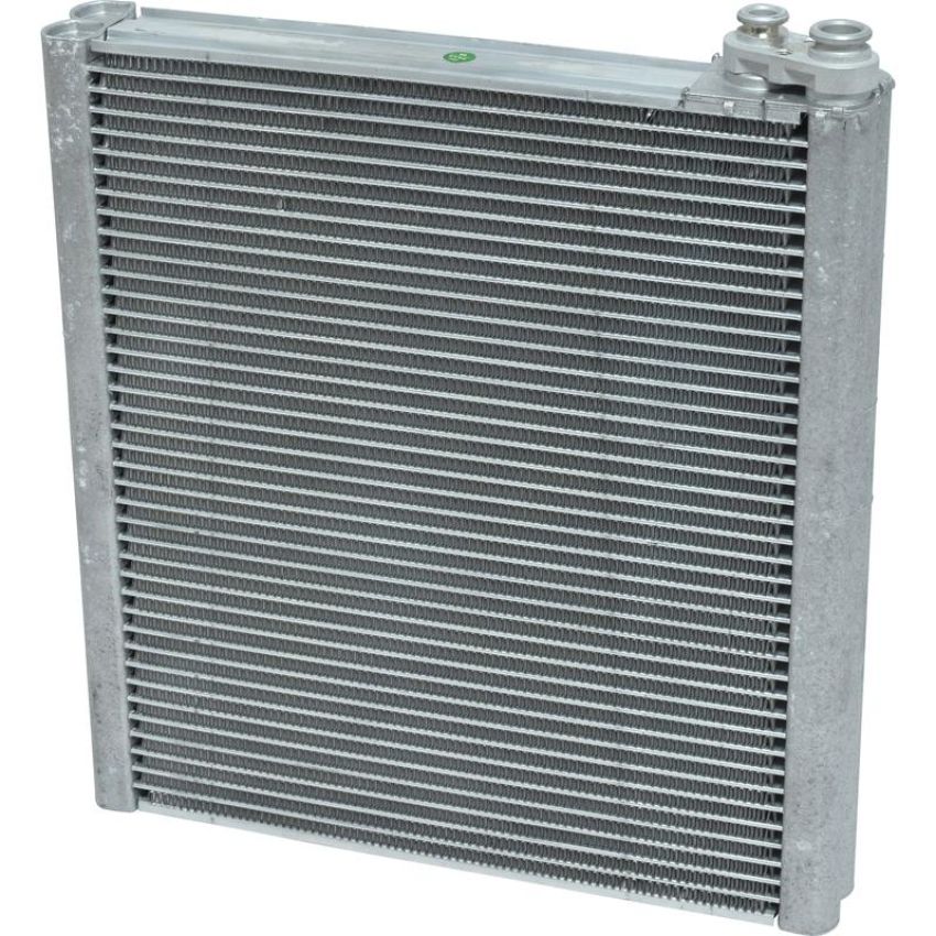 Universal Air Conditioning EV 939684PFC A/C Evaporator Core -- Evaporator Parallel Flow