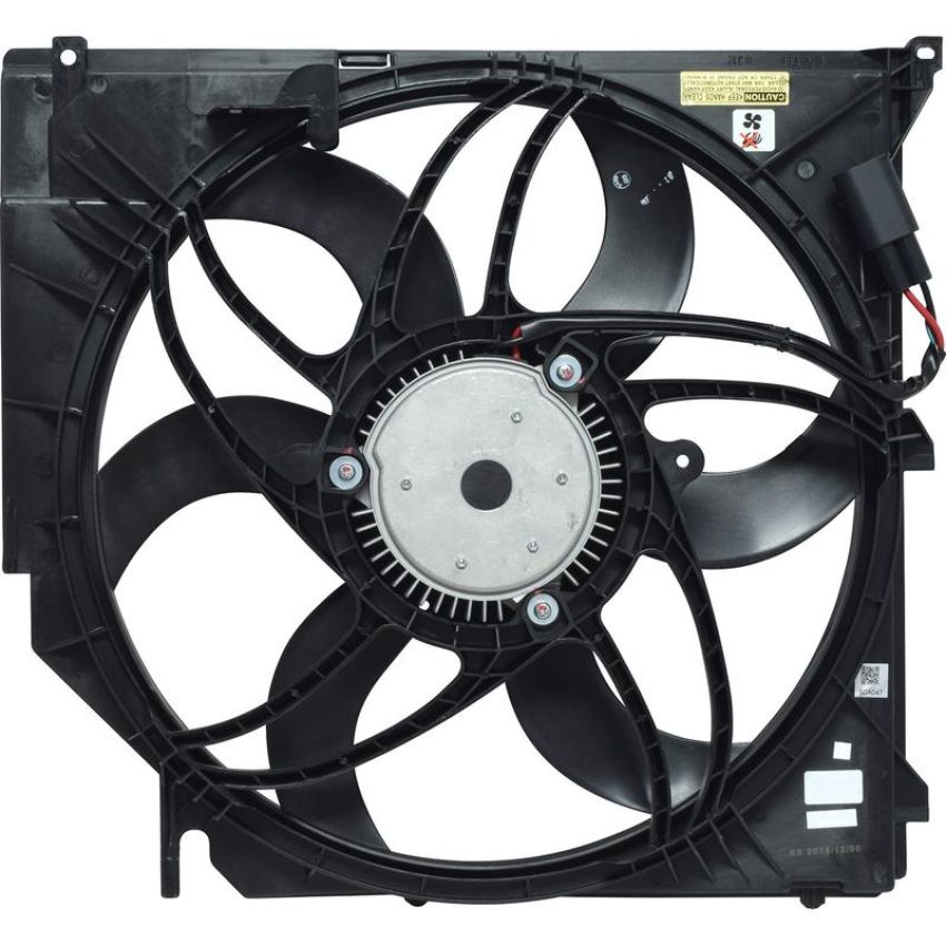 Universal Air Conditioning FA 50189C Engine Cooling Fan Assembly -- Radiator Fan