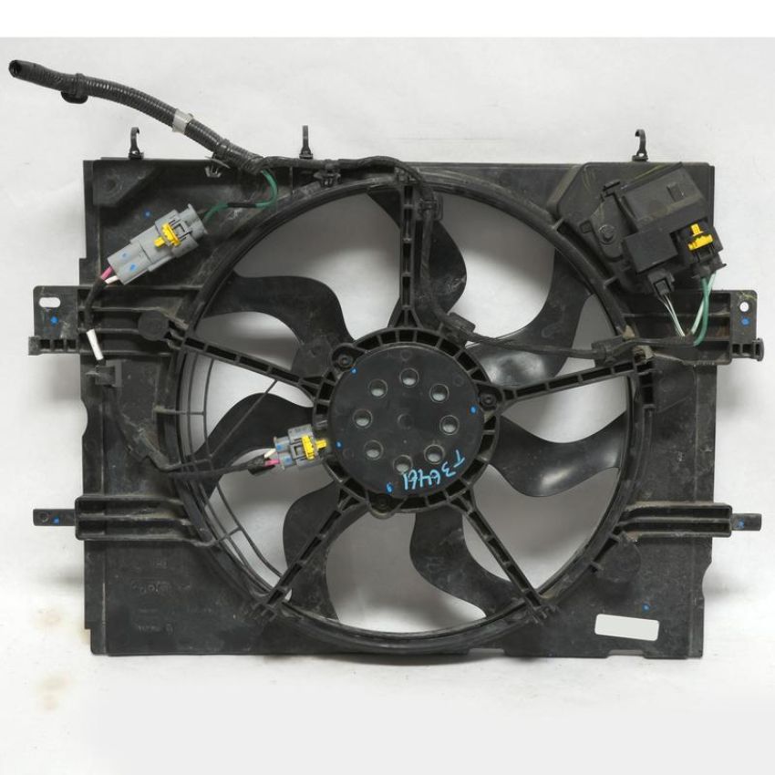 Universal Air Conditioning FA 50878C Engine Cooling Fan Assembly -- Radiator Fan