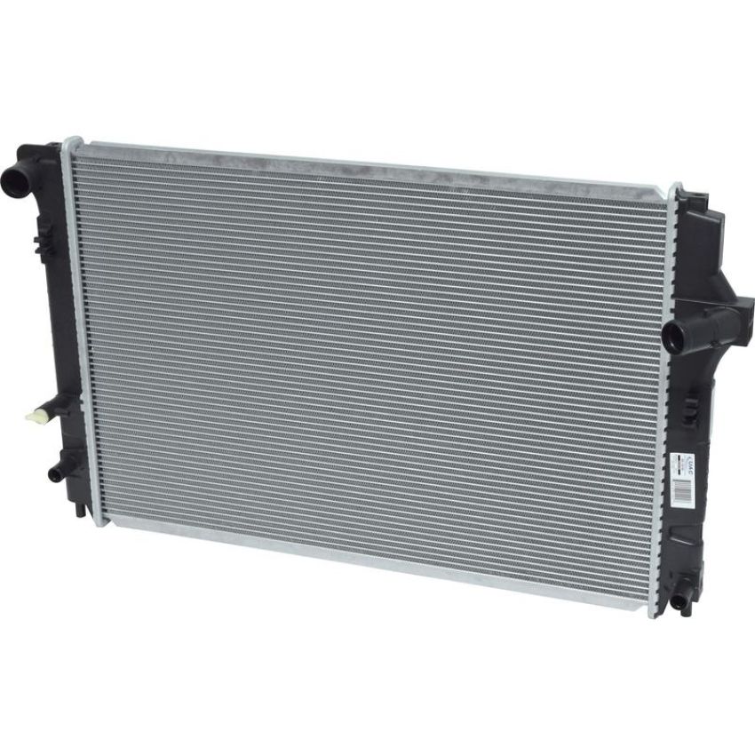 Universal Air Conditioning RA 13319C Radiator -- Crossflow Radiator