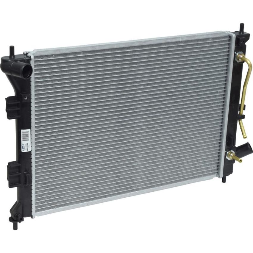 Universal Air Conditioning RA 13333C Radiator -- Crossflow Radiator