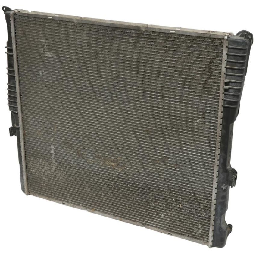 Universal Air Conditioning RA 13371C Radiator -- Crossflow Radiator