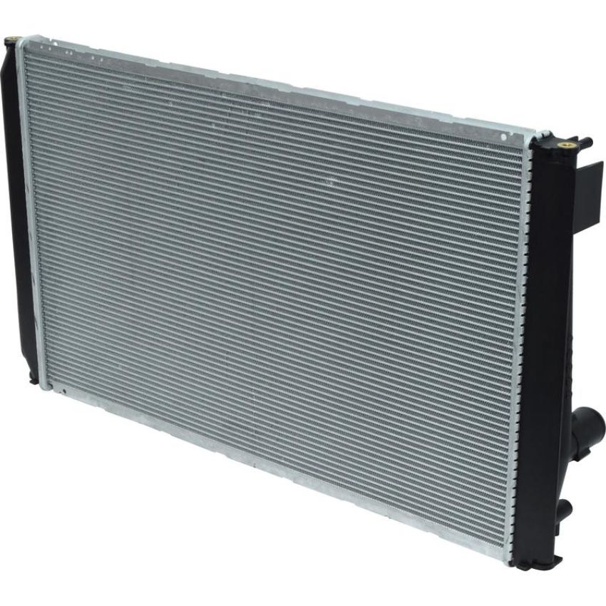 Universal Air Conditioning RA 13383C Radiator -- Crossflow Radiator