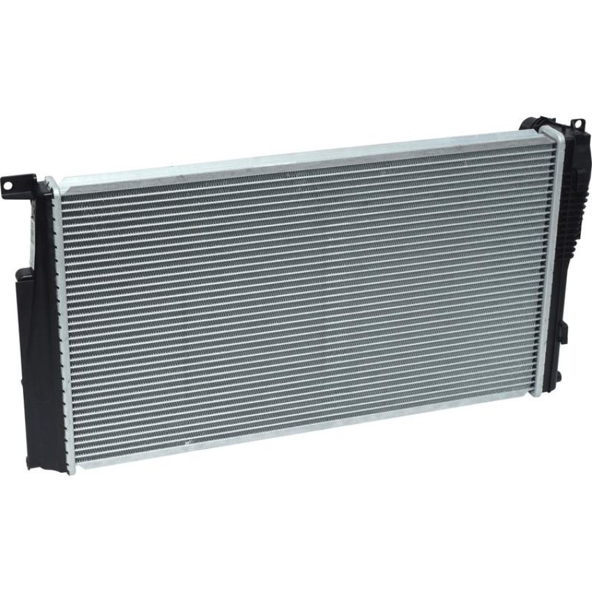Universal Air Conditioning RA 13395C Radiator -- Crossflow Radiator