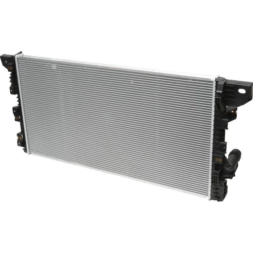Universal Air Conditioning RA 13718C Radiator -- Crossflow Radiator