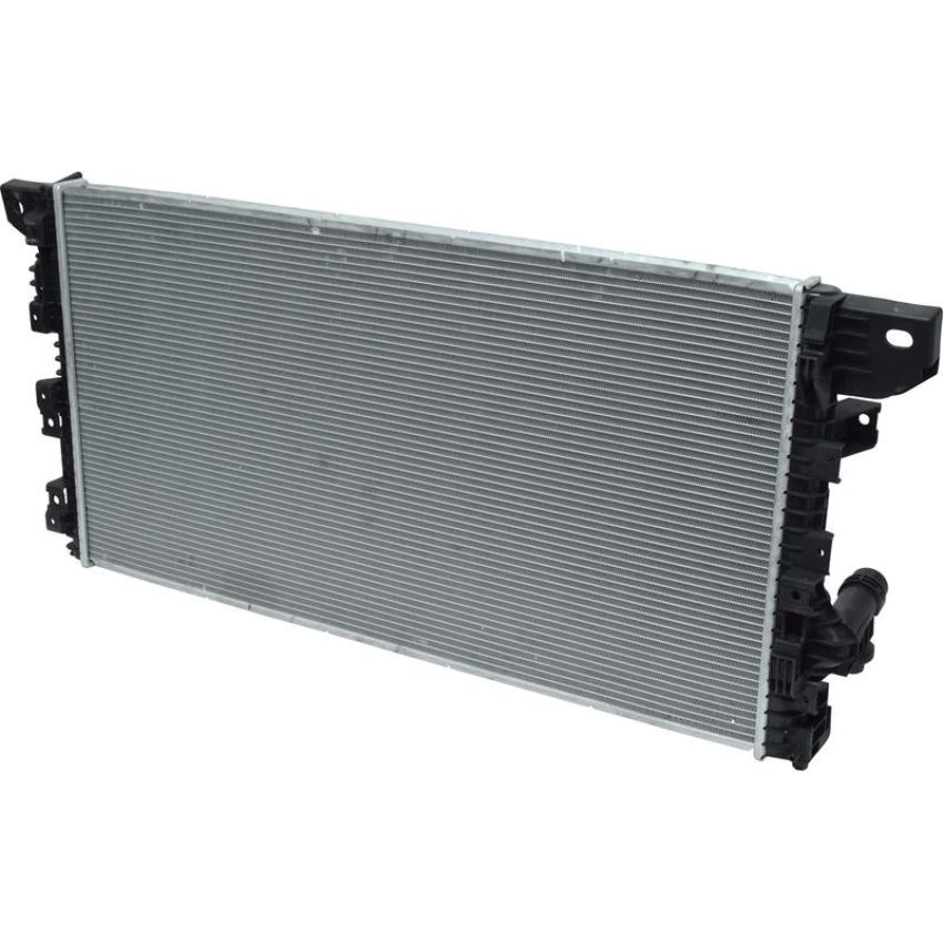 Universal Air Conditioning RA 13718C Radiator -- Crossflow Radiator