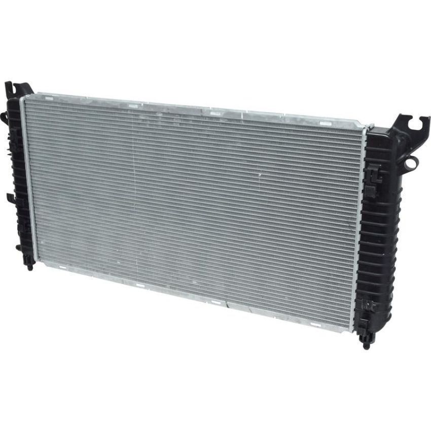 Universal Air Conditioning RA 13721C Radiator -- Crossflow Radiator