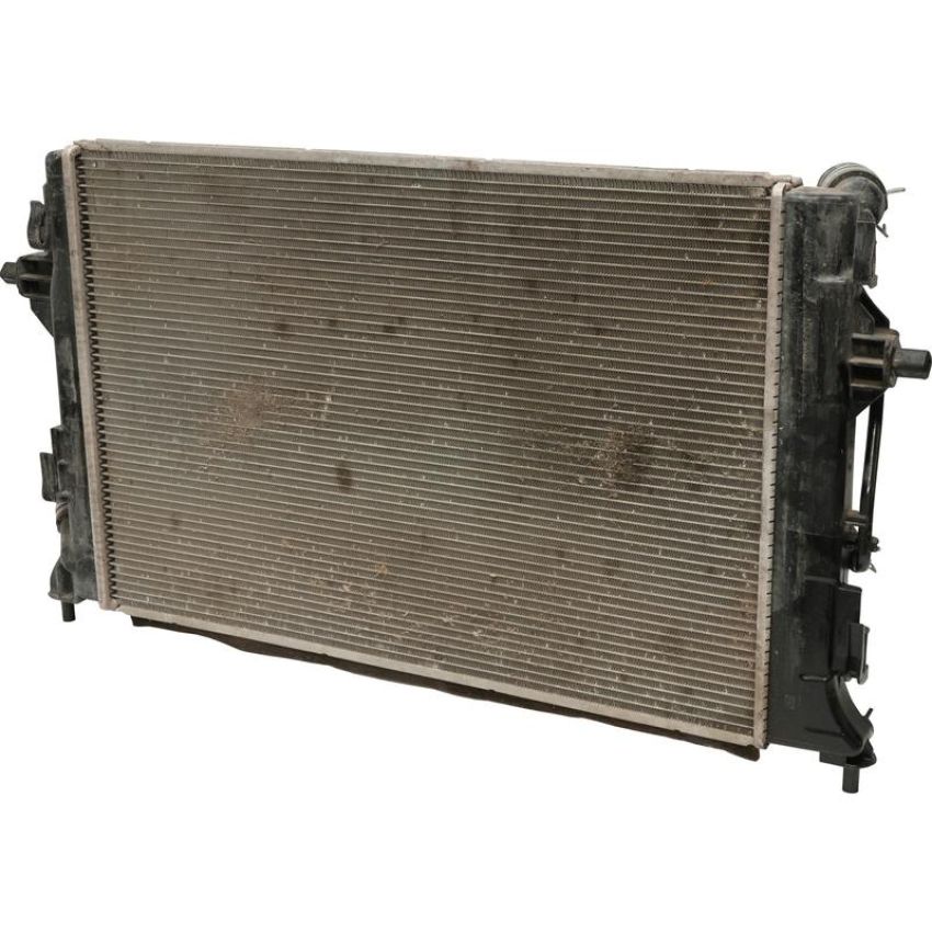 Universal Air Conditioning RA 13862C Radiator -- Crossflow Radiator