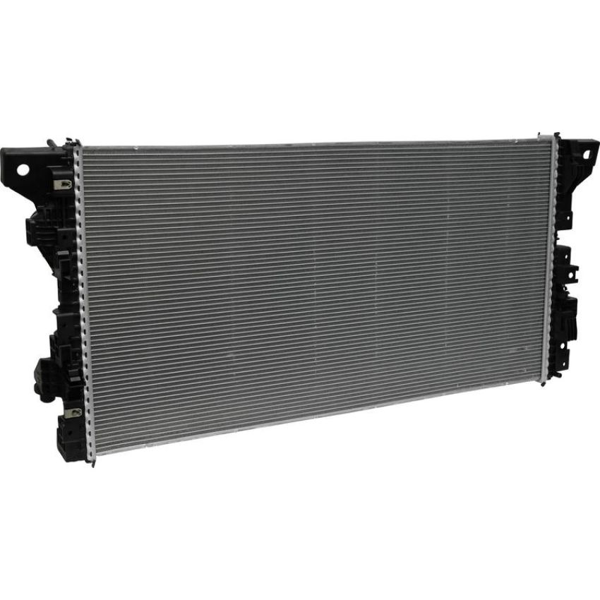 Universal Air Conditioning RA 13914C Radiator -- Radiator
