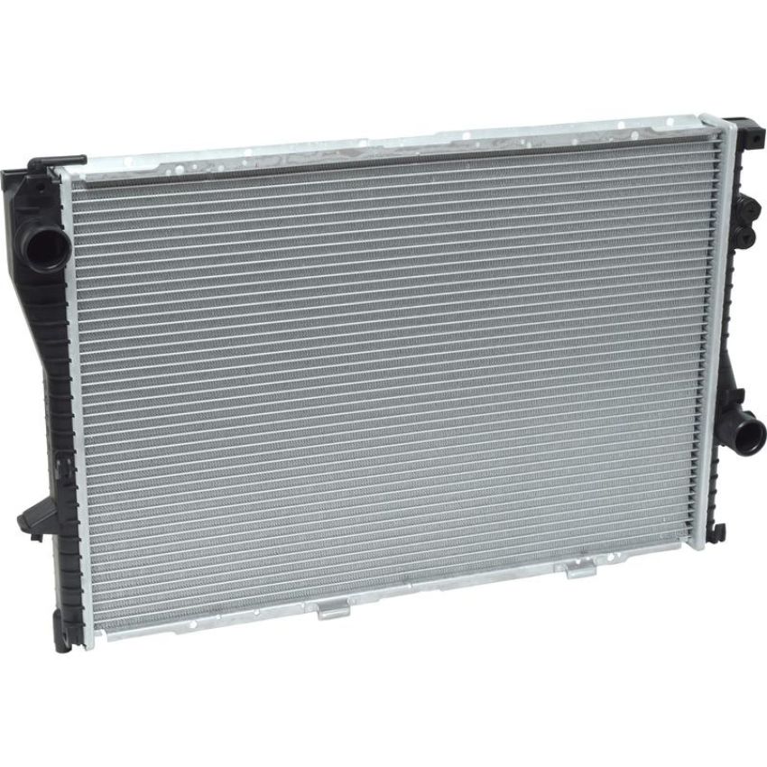 Universal Air Conditioning RA 1401C Radiator -- Crossflow Radiator