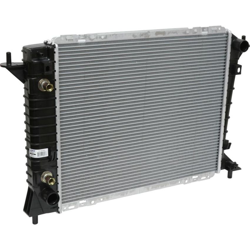 Universal Air Conditioning RA 1551C Radiator -- Crossflow Radiator