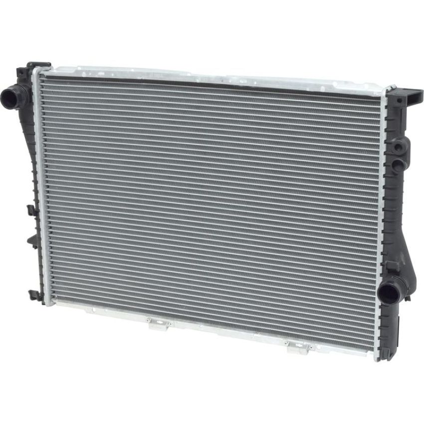 Universal Air Conditioning RA 2285C Radiator -- Crossflow Radiator