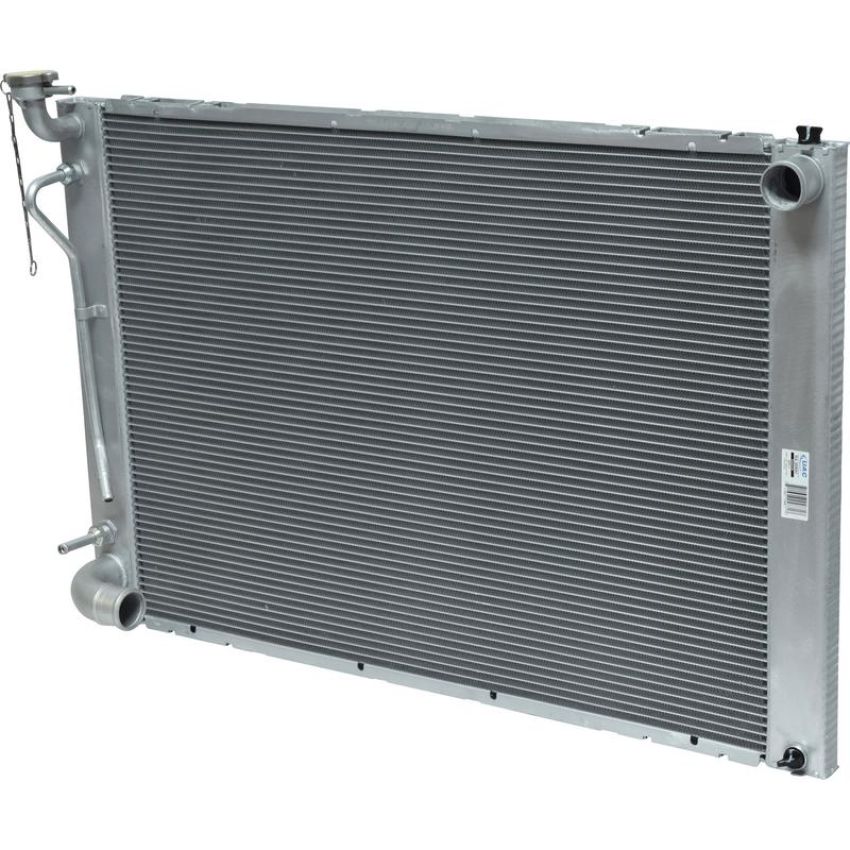 Universal Air Conditioning RA 2689C Radiator -- Crossflow Radiator