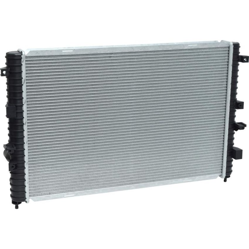 Universal Air Conditioning RA 2930C Radiator -- Crossflow Radiator