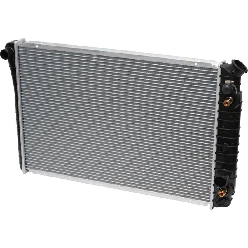 Universal Air Conditioning RA 951C Radiator -- Crossflow Radiator