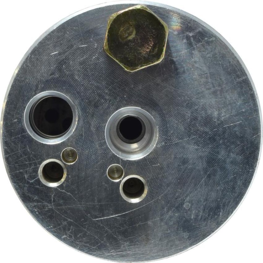 Universal Air Conditioning RD 10100C A/C Receiver Drier -- Drier Pad Mount