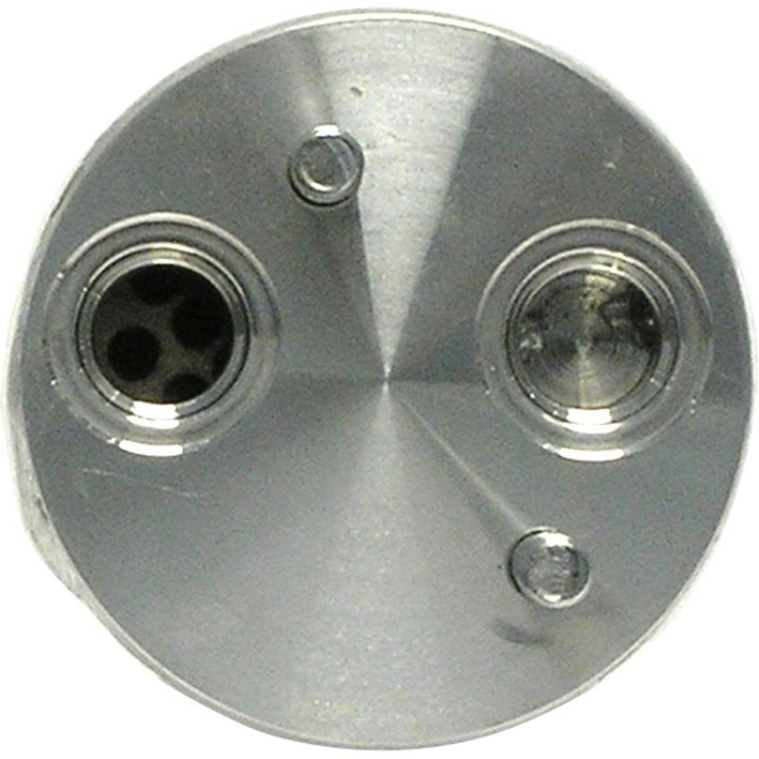 Universal Air Conditioning RD 10939C A/C Receiver Drier -- Drier Pad Mount