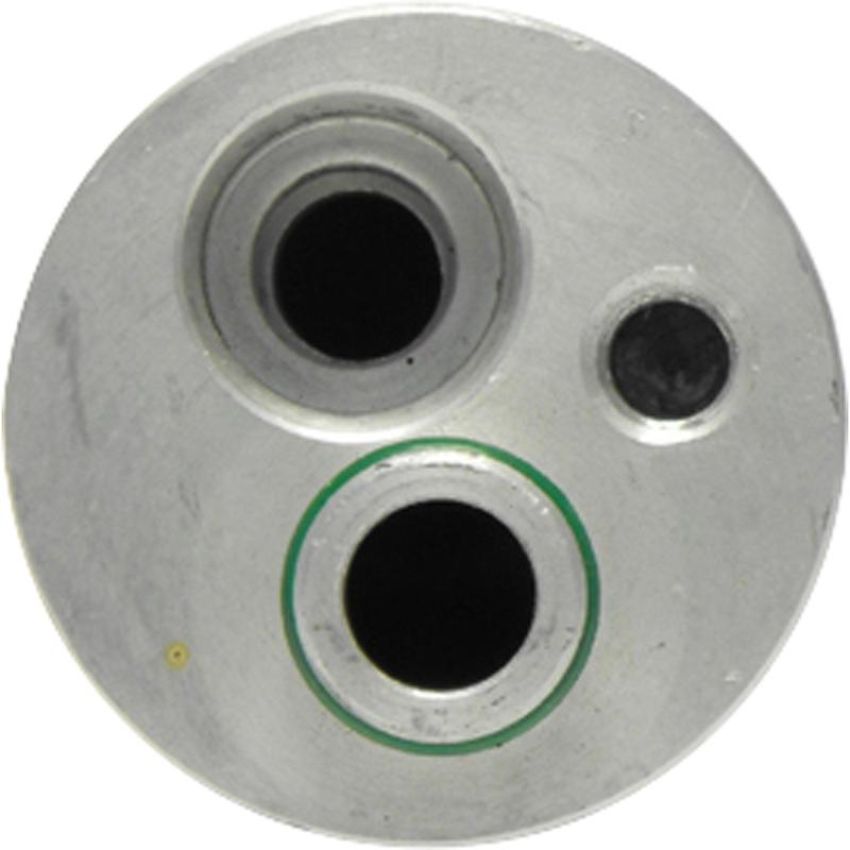 Universal Air Conditioning RD 11024C A/C Receiver Drier -- Drier Pad Mount