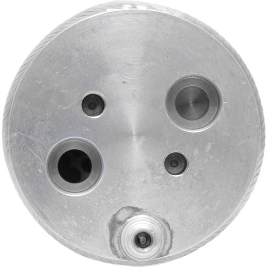 Universal Air Conditioning RD 11079C A/C Receiver Drier -- Drier Pad Mount