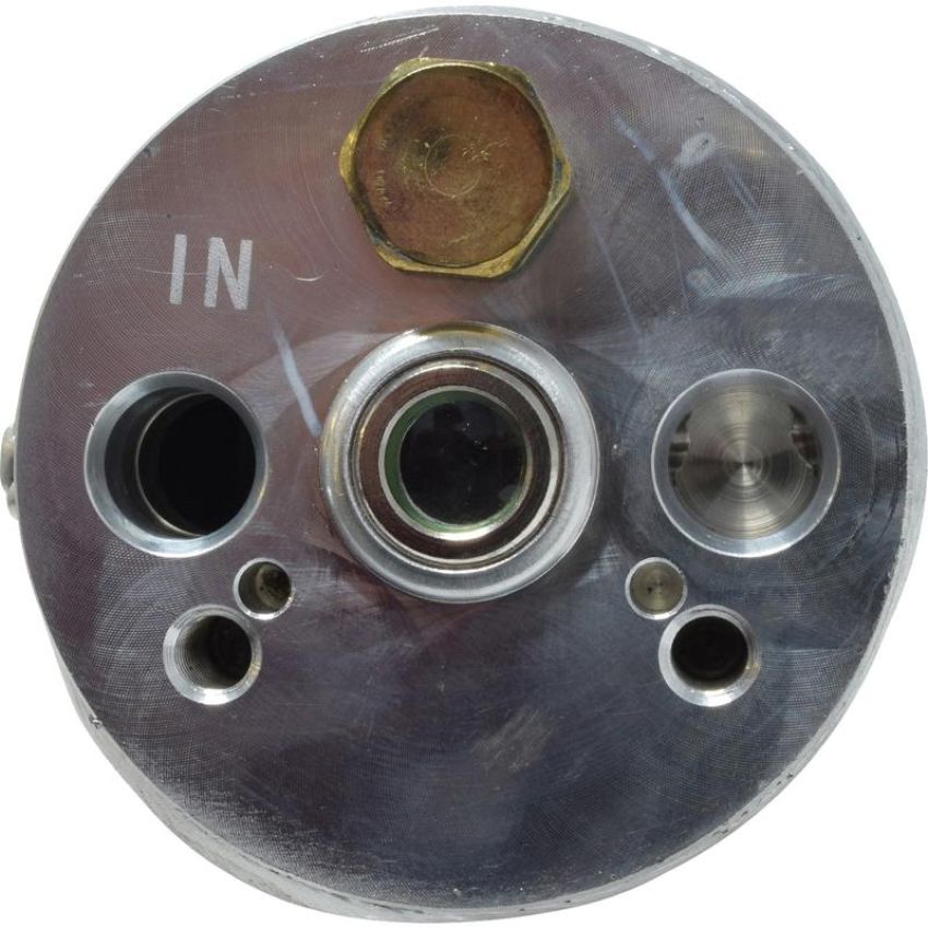 Universal Air Conditioning RD 11242C A/C Receiver Drier -- Drier Pad Mount