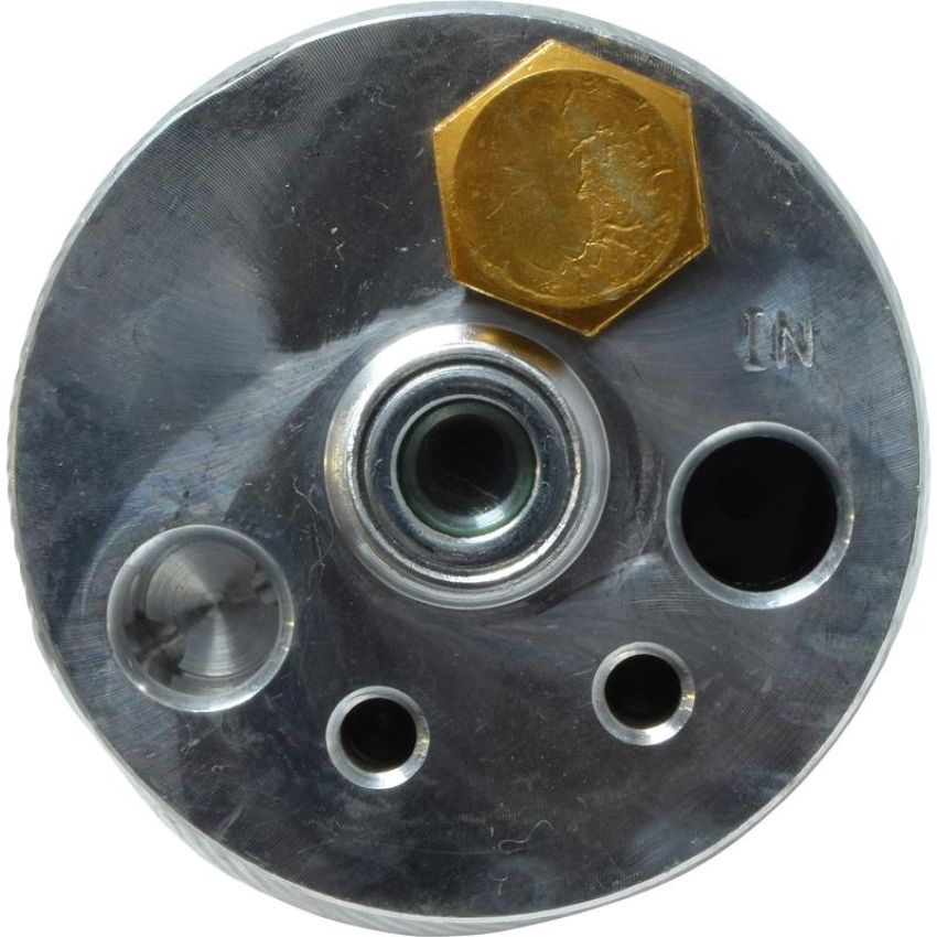 Universal Air Conditioning RD 4318C A/C Receiver Drier -- Drier Pad Mount
