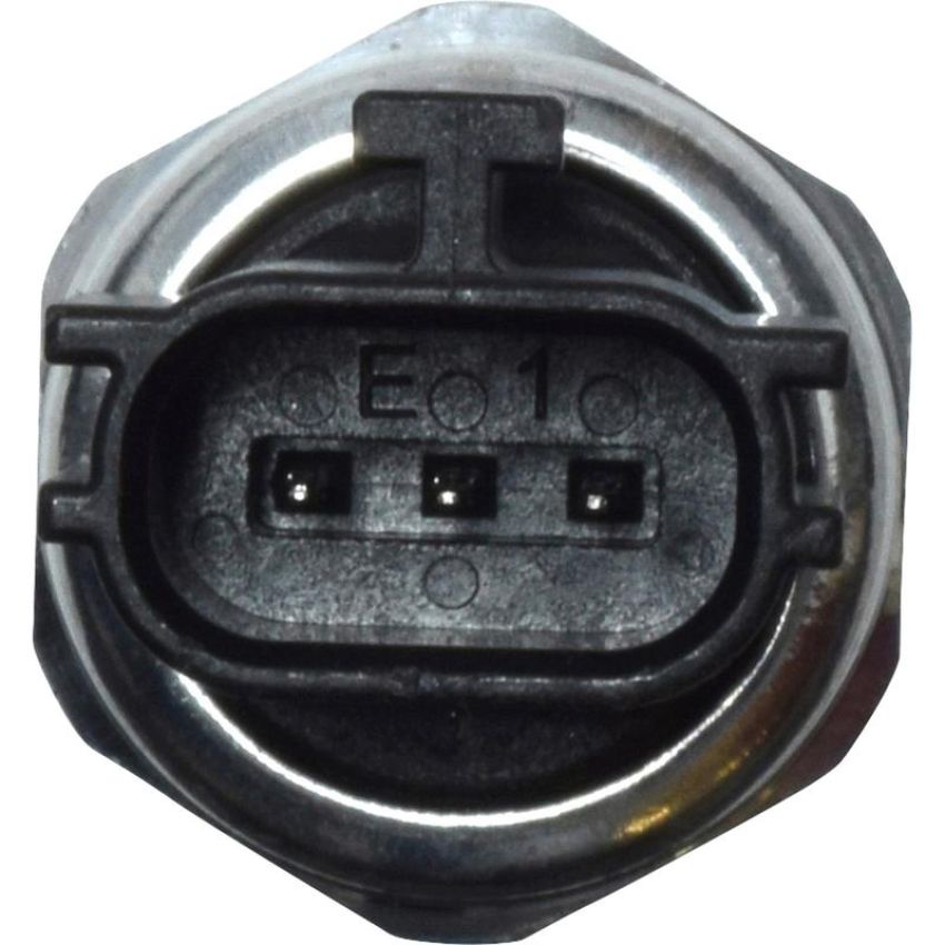 Universal Air Conditioning SW 9969C HVAC Pressure Transducer -- Pressure Transducer