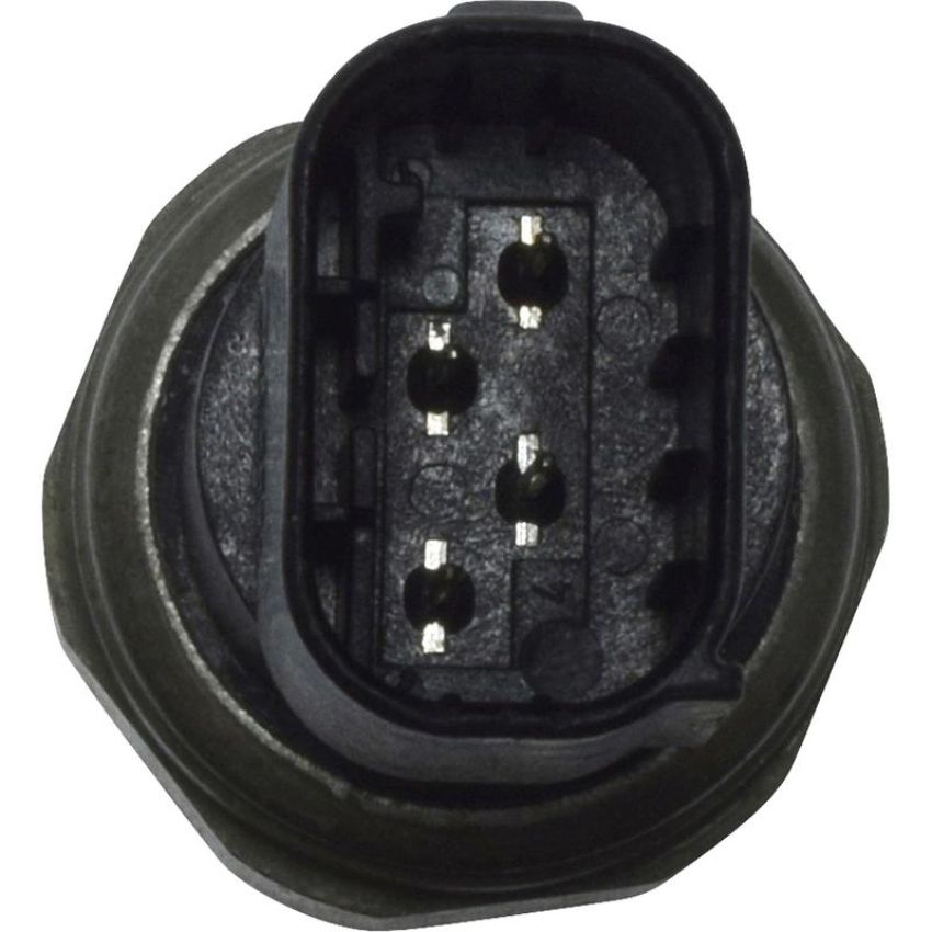 Universal Air Conditioning SW 9977C A/C Refrigerant Temperature Sensor -- Refrigerant Temperature Sensor