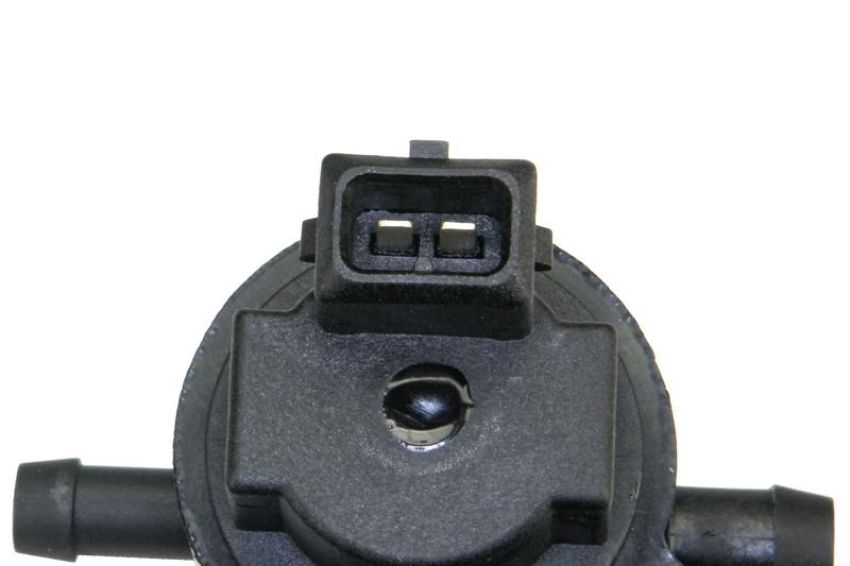 URO Parts 0004708893 Vapor Canister Purge Valve