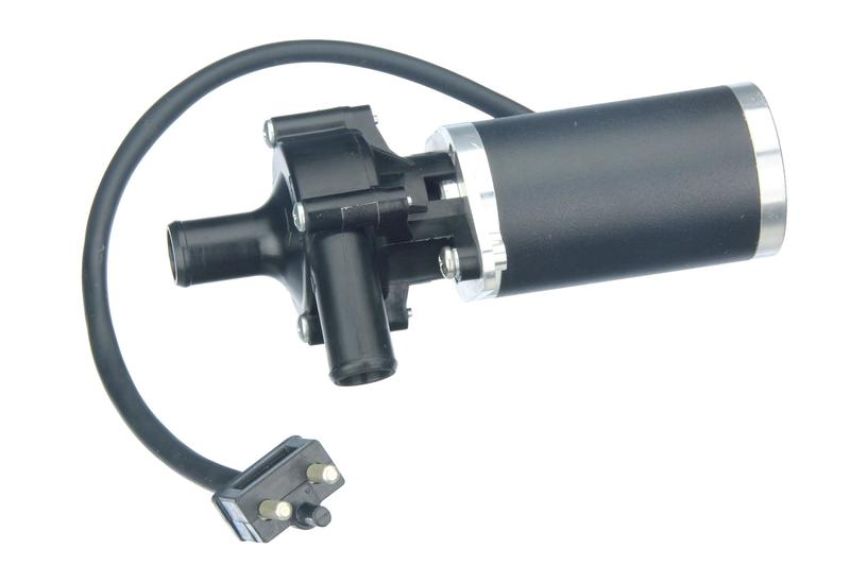 URO Parts 0008356964 Auxiliary Water Pump