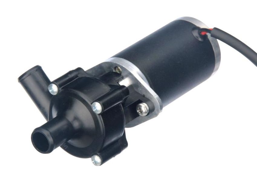 URO Parts 0008356964 Auxiliary Water Pump