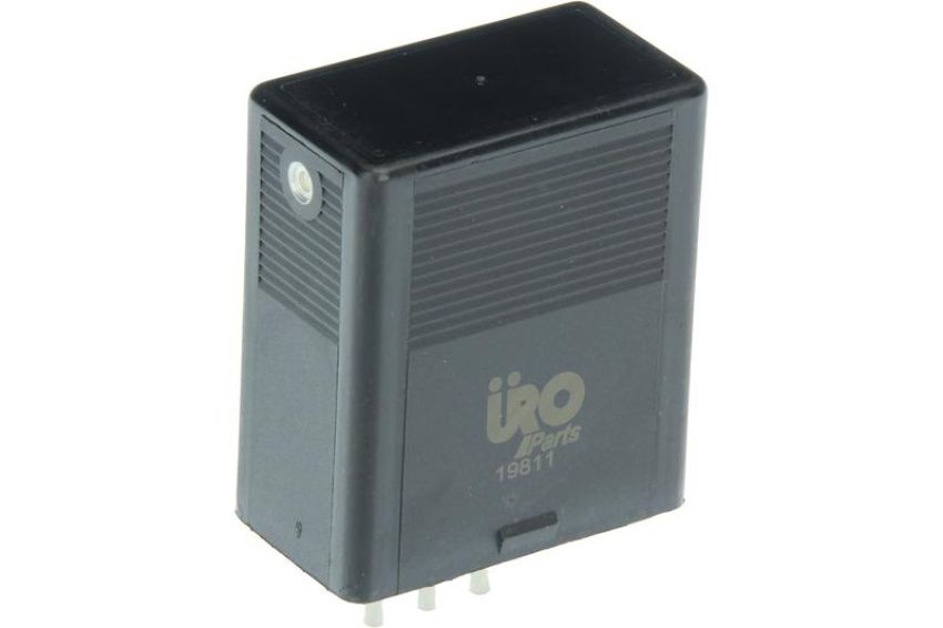 URO Parts 0015455305 Fuel Pump Relay