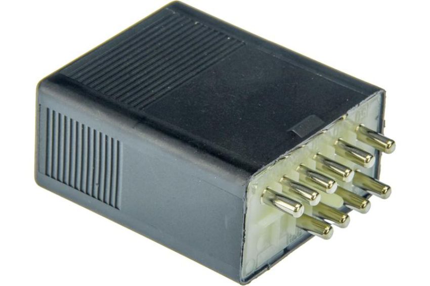 URO Parts 0035452405 Fuel Pump Relay