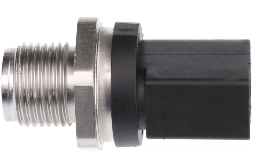 URO Parts 0061536528 Fuel Pressure Sensor