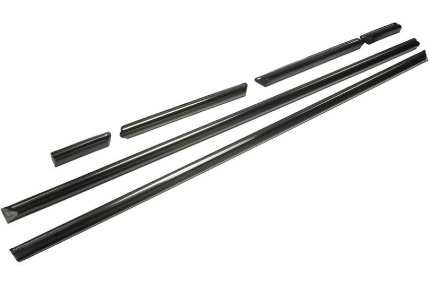 URO Parts 1070582K Body Molding Kit