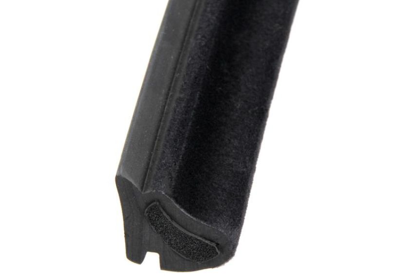 URO Parts 1077200678 Hard Top Seal