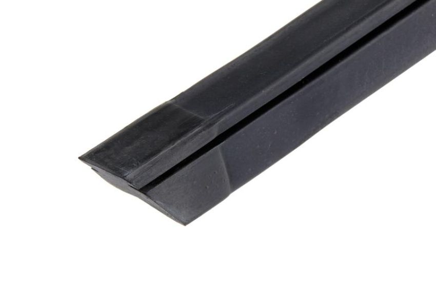 URO Parts 1077201078 Soft Top Seal