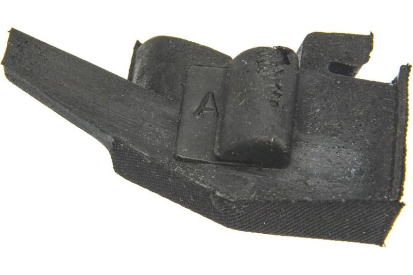 URO Parts 1077271130 Window Seal/Beaded Plate