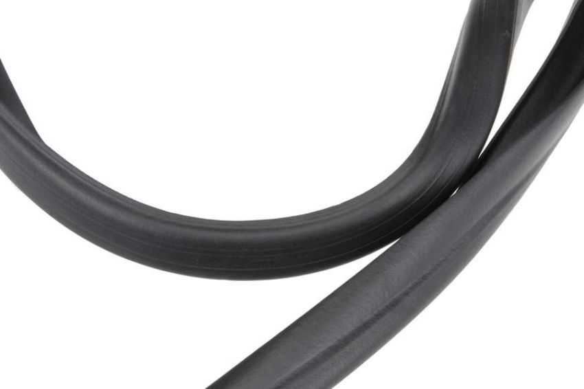 URO Parts 1077580098 Trunk Seal