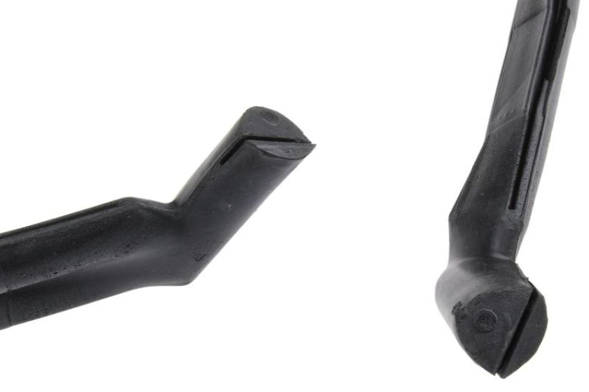URO Parts 1077790022 Convertible Top Seal