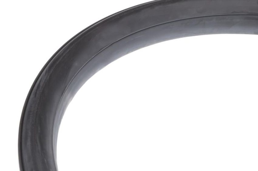 URO Parts 1086700239 Windshield Seal