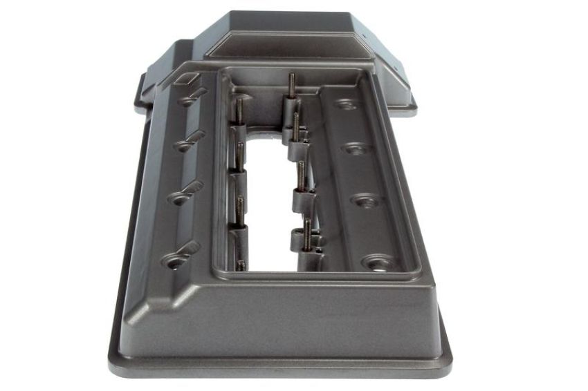 URO Parts 11121742131 Valve Cover