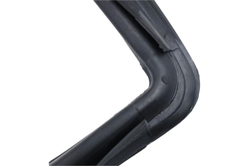 URO Parts 1116705639 Windshield Seal